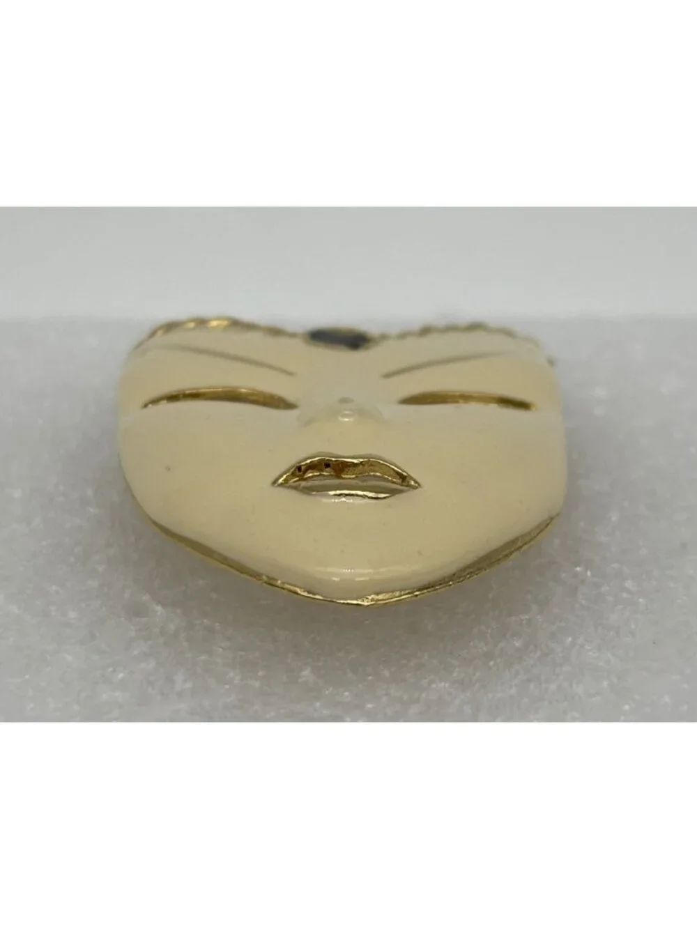 Vintage Masquerade Mardi Gras Mask Brooch Cream Black Enamel Gold Tone Unbranded